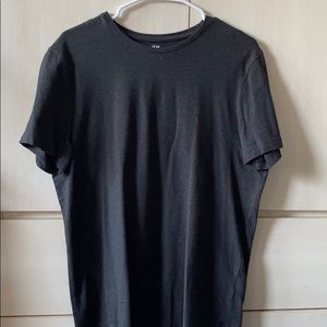 H and M casual black t shirt